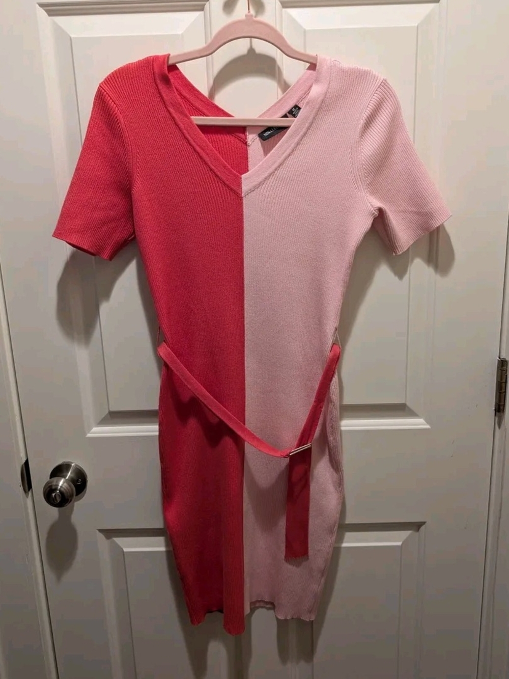 Nina Leonard Two-Tone Dark Pink and Light Pink V‑Neck Midi Dress with Belt